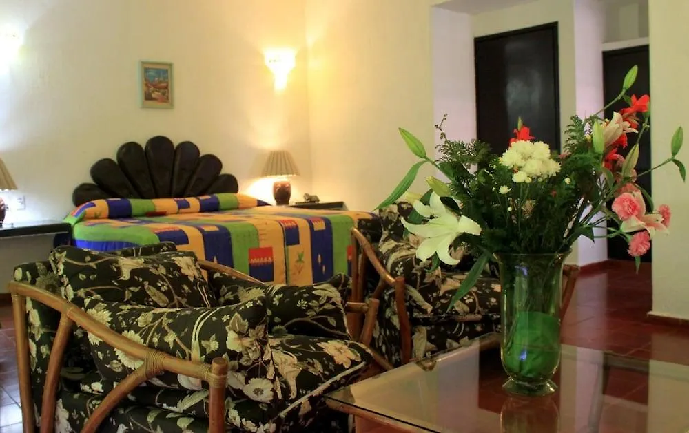 Suites Plaza Del Rio - Family Hotel Malecon Centro Puerto Vallarta
