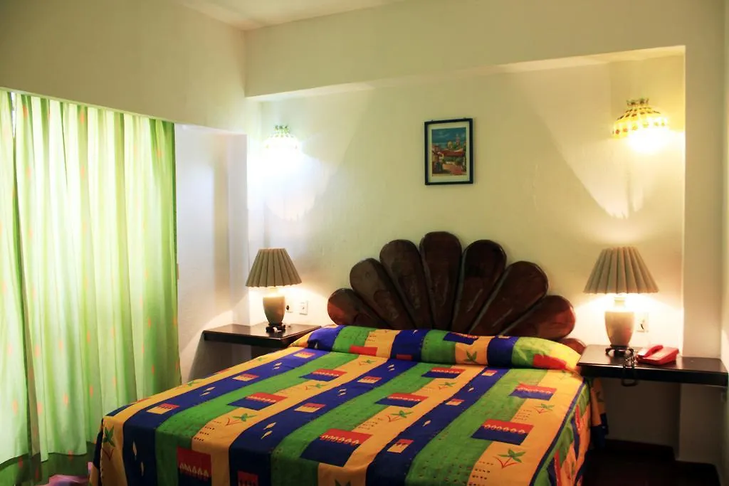 Suites Plaza Del Rio - Family Hotel Malecon Centro Puerto Vallarta