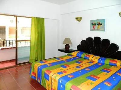 Suites Plaza Del Rio - Family Hotel Malecon Centro Puerto Vallarta